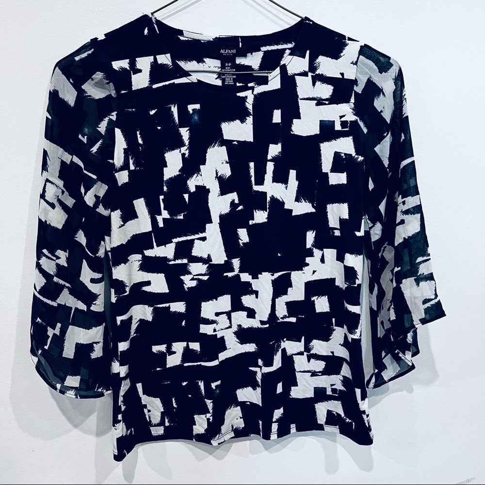 Alfani‎ top with semi sheer bell sleeves
